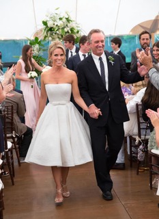 Cheryl Hines feet photo thumbnail