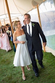Cheryl Hines feet photo thumbnail