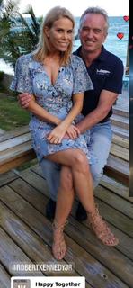 Cheryl Hines feet photo thumbnail