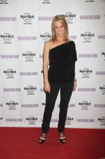 Cheryl Hines feet photo thumbnail