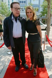Cheryl Hines feet photo thumbnail