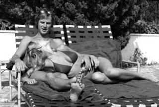 Cheryl Ladd feet photo thumbnail