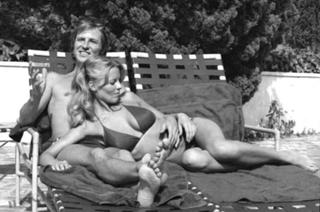 Cheryl Ladd feet photo thumbnail
