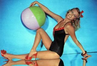 Cheryl Ladd feet photo thumbnail