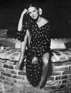 Cheryl Ladd feet photo thumbnail