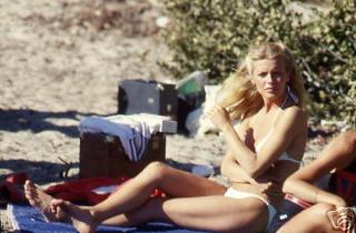 Cheryl Ladd feet photo thumbnail