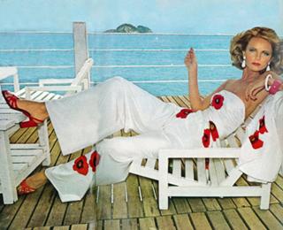 Cheryl Tiegs feet photo 7