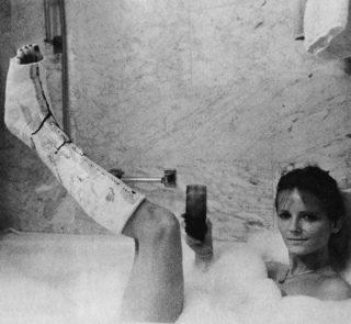 Cheryl Tiegs feet photo 20