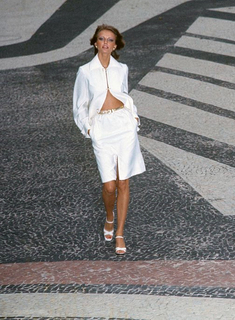 Cheryl Tiegs feet photo 18