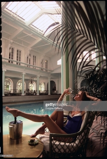 Cheryl Tiegs feet photo 14