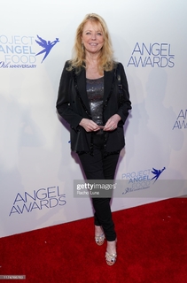 Cheryl Tiegs feet photo 10