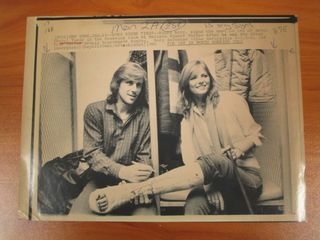 Cheryl Tiegs feet photo 9
