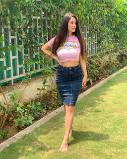 Chetna Pande feet photo 8