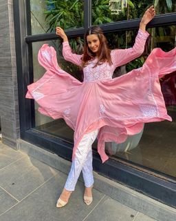 Chetna Pande feet photo 5