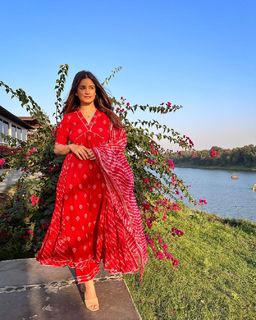 Chetna Pande feet photo 12