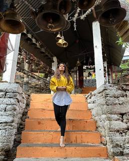 Chetna Pande feet photo 4