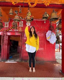 Chetna Pande feet photo 2
