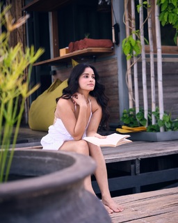 Chetna Pande feet photo 19