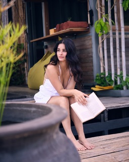 Chetna Pande feet photo 18