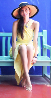 Chi-Ling Lin feet photo 2