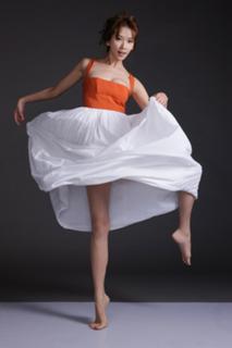 Chi-Ling Lin feet photo 2