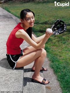 Chiaki Kuriyama feet photo thumbnail