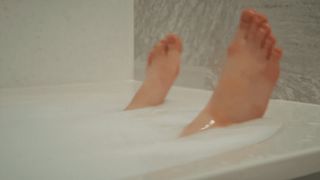 Chiaki Kuriyama feet photo thumbnail