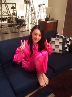 Chiaki Kuriyama feet photo thumbnail