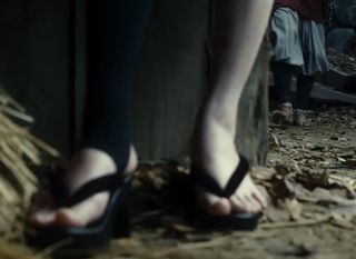 Chiaki Kuriyama feet photo 3