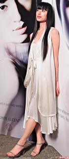 Chiaki Kuriyama feet photo thumbnail