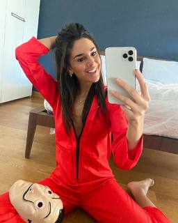 Chiara Carcano feet photo 4