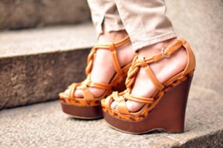 Chiara Ferragni feet photo thumbnail