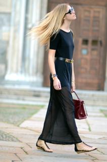 Chiara Ferragni feet photo thumbnail