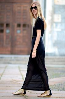 Chiara Ferragni feet photo thumbnail