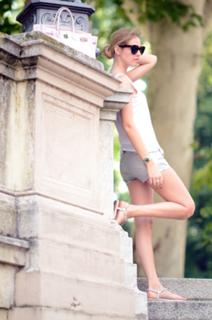 Chiara Ferragni feet photo thumbnail