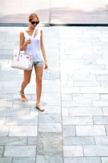 Chiara Ferragni feet photo thumbnail
