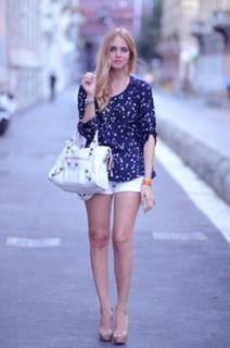 Chiara Ferragni feet photo thumbnail