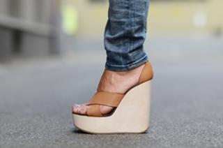Chiara Ferragni feet photo thumbnail