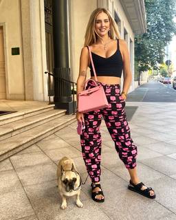 Chiara Ferragni feet photo thumbnail