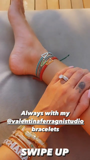 Chiara Ferragni feet photo thumbnail