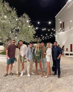 Chiara Ferragni feet photo thumbnail