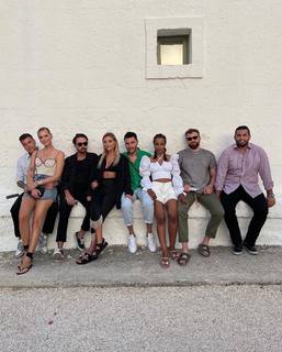 Chiara Ferragni feet photo thumbnail