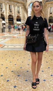 Chiara Ferragni feet photo thumbnail