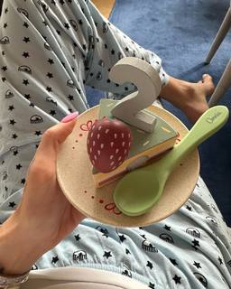 Chiara Ferragni feet photo thumbnail