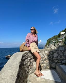 Chiara Ferragni feet photo thumbnail