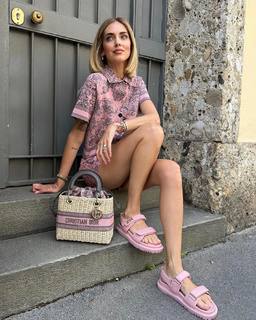 Chiara Ferragni feet photo thumbnail