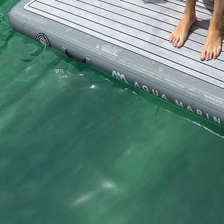 Chiara Ferragni feet photo thumbnail
