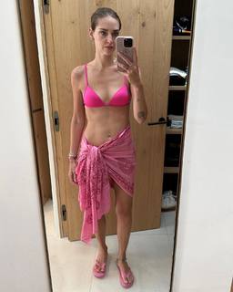 Chiara Ferragni feet photo thumbnail