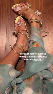 Chiara Ferragni feet photo 9