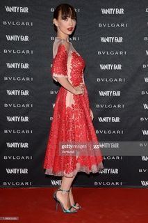 Chiara Francini feet photo thumbnail